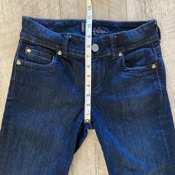 Kut From The Kloth Size 2 Bermuda Shorts Blue Demin Wide Hem - Picture 4 of 11